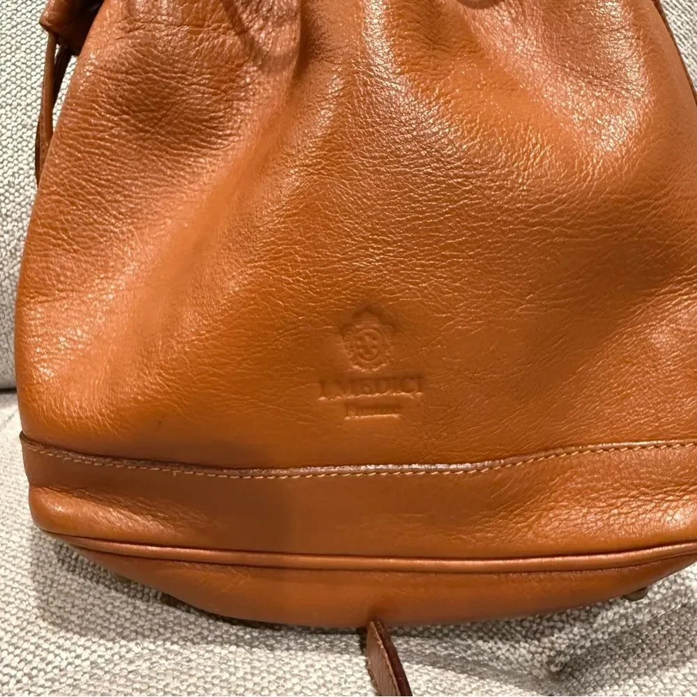 I MEDICI Firenze Drawstring Bucket Bag Shoulder Crossbody Leather Adjustable
